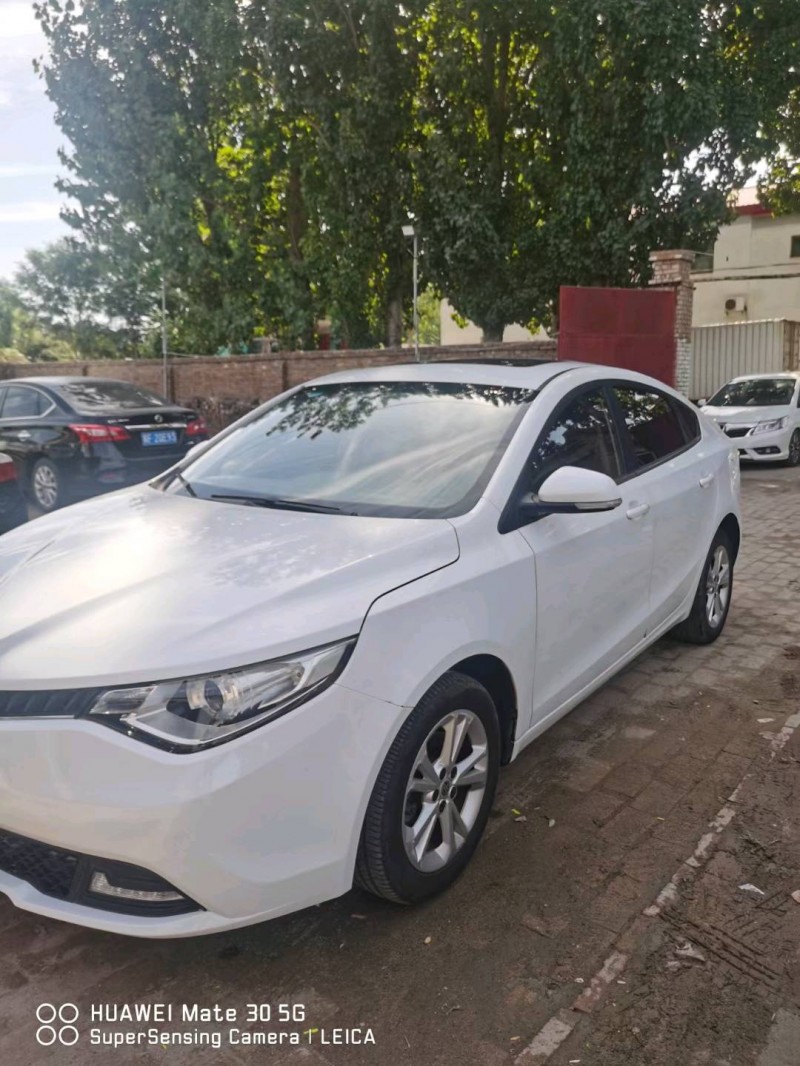 保定19年名爵锐行2