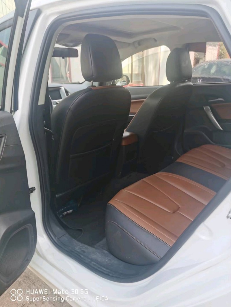 保定19年名爵锐行4