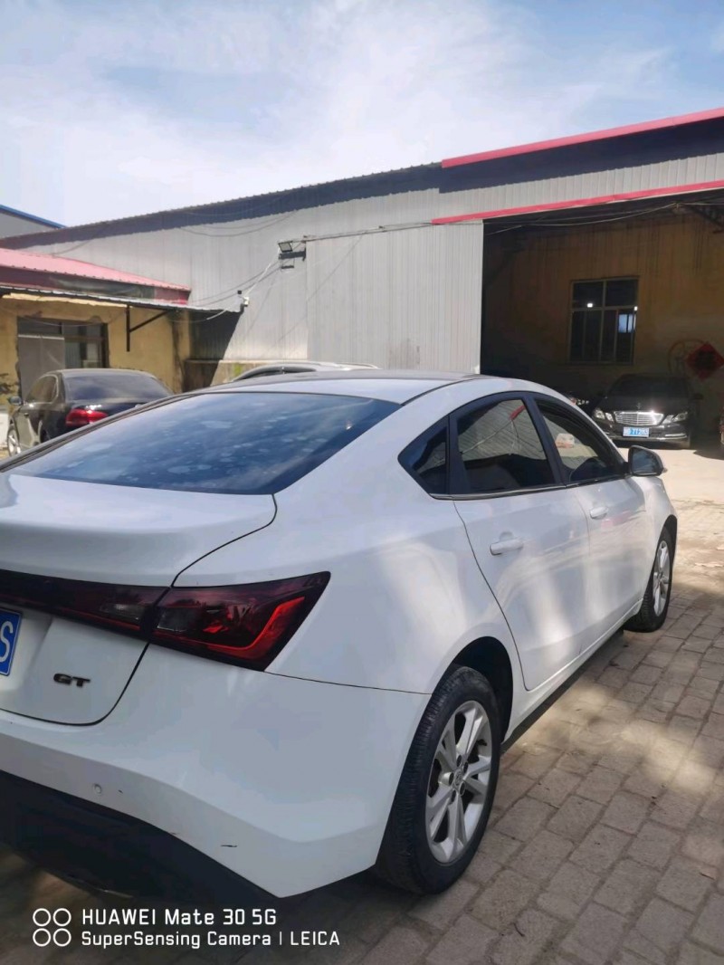 保定19年名爵锐行8