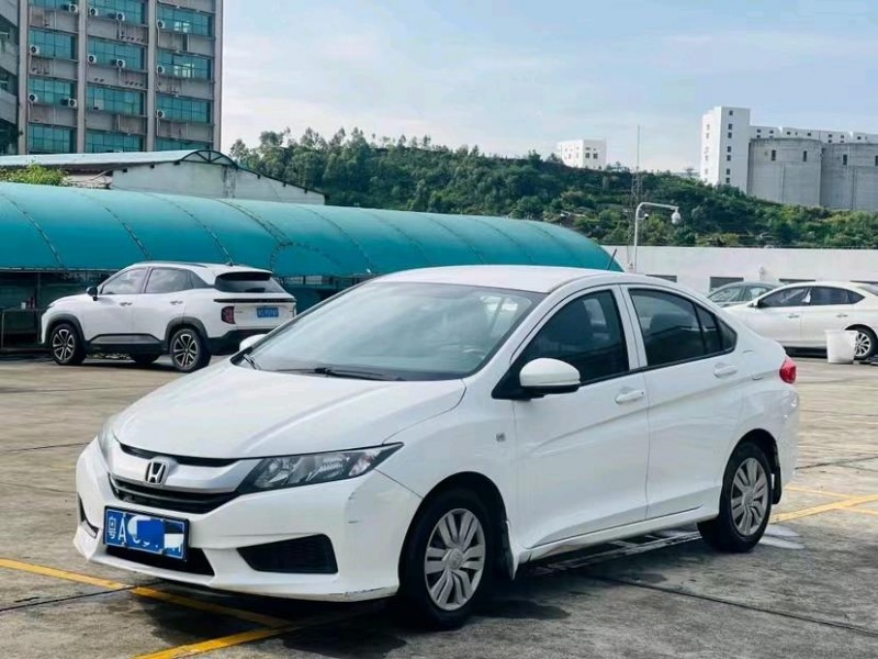 东莞18年本田锋范2