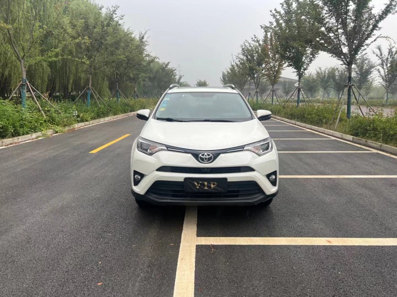 徐州18年丰田RAV4荣放1
