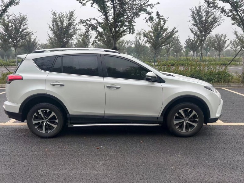 徐州18年丰田RAV4荣放2