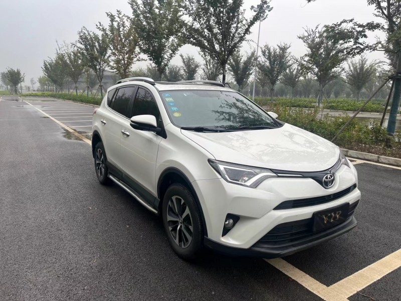 徐州18年丰田RAV4荣放3