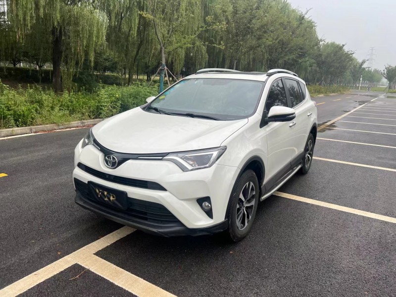 徐州18年丰田RAV4荣放4
