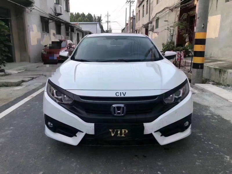 济宁18年本田思域1