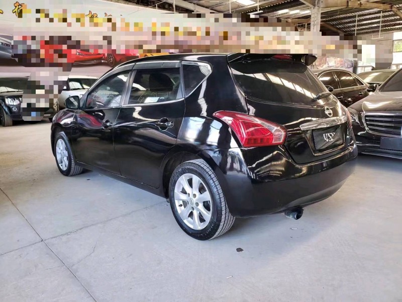 济宁14年日产骐达8