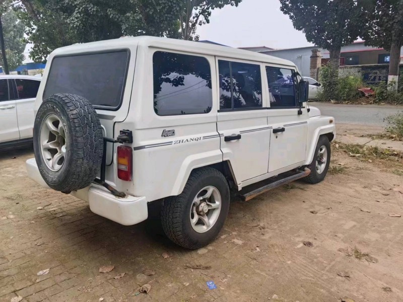 保定17年北汽制造战旗4