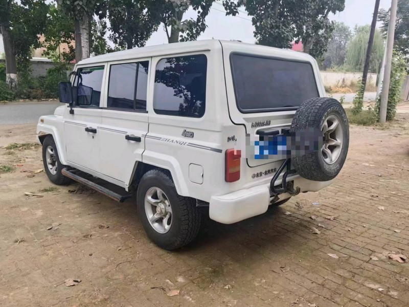 保定17年北汽制造战旗5