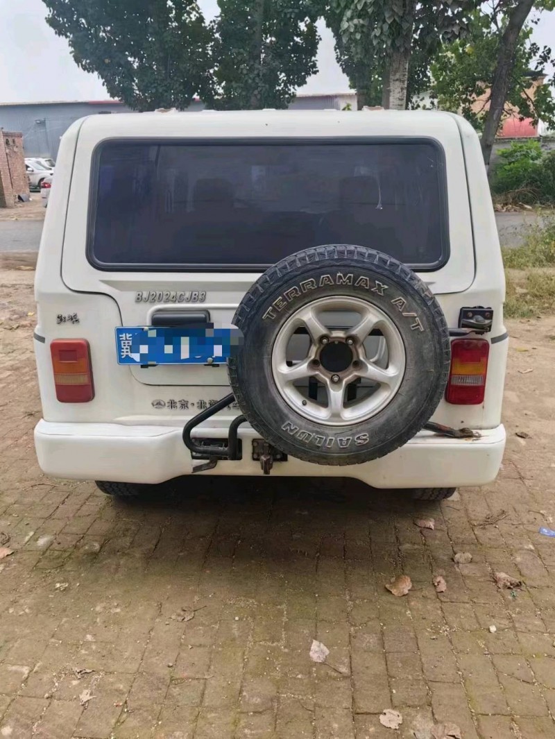 保定17年北汽制造战旗8