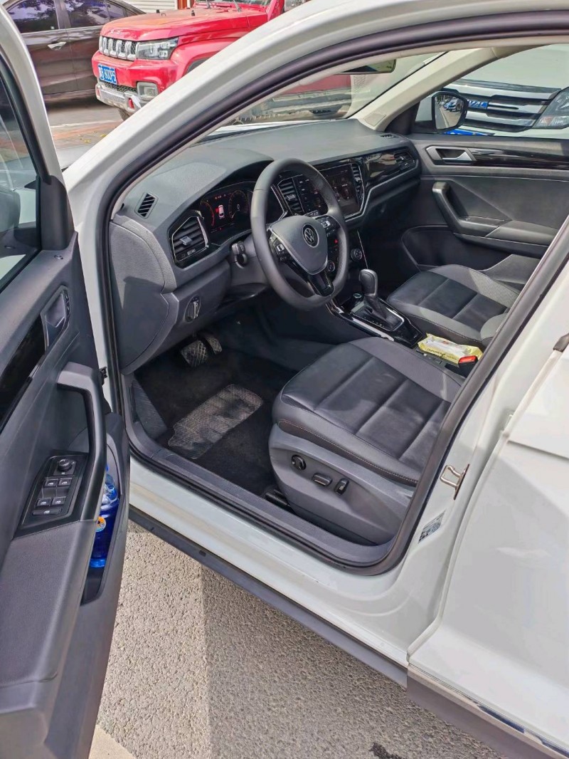 保定22年大众探歌8