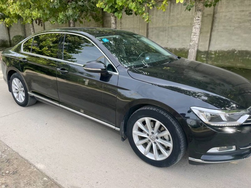 保定19年大众迈腾2