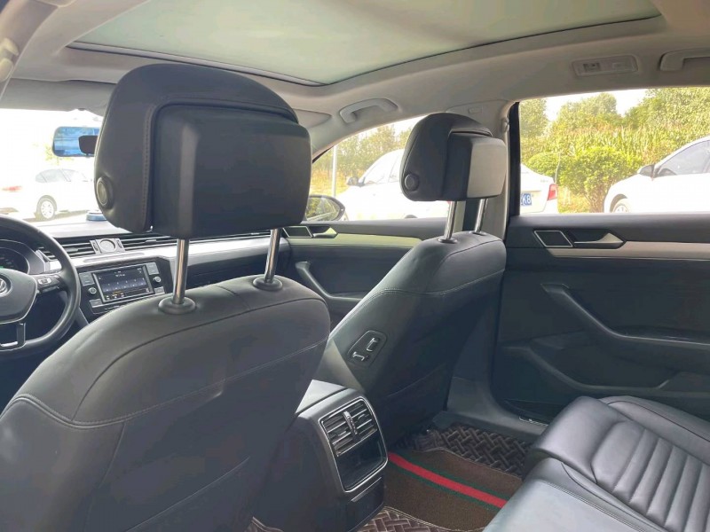 保定19年大众迈腾8