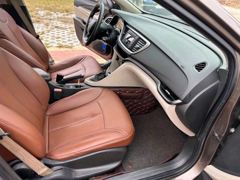 徐州16年别克英朗4