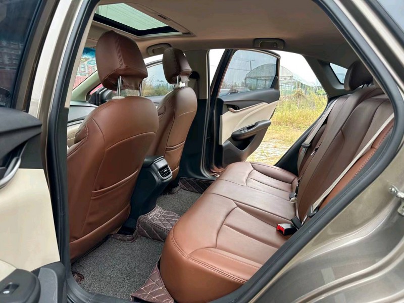 徐州16年别克英朗6