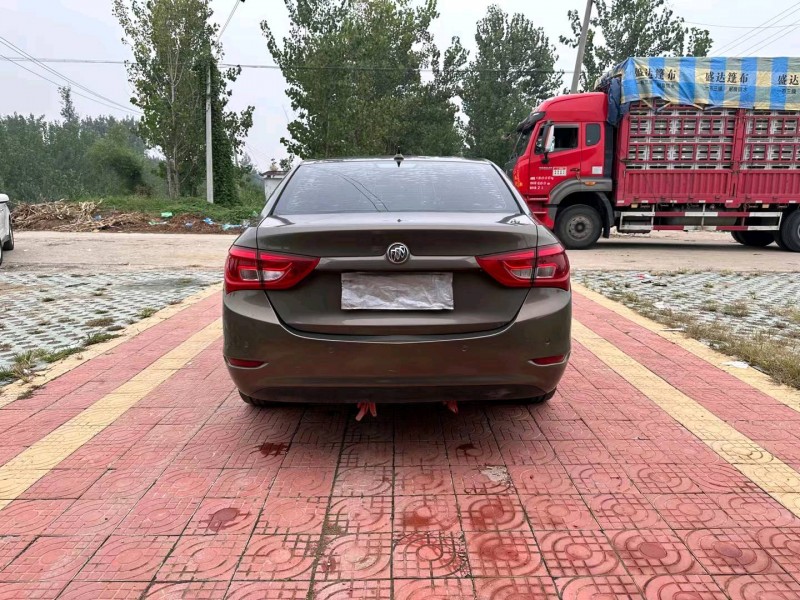 徐州16年别克英朗9