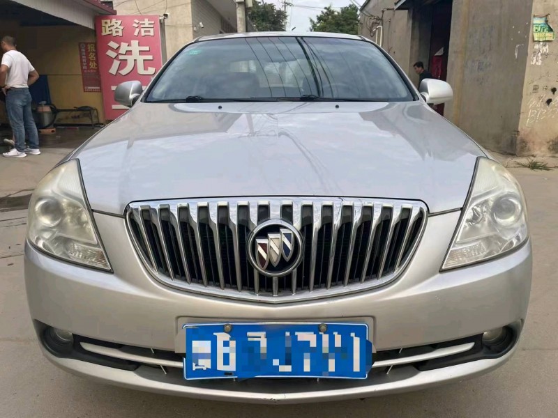 邢台14年别克凯越1