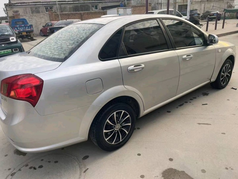 邢台14年别克凯越4