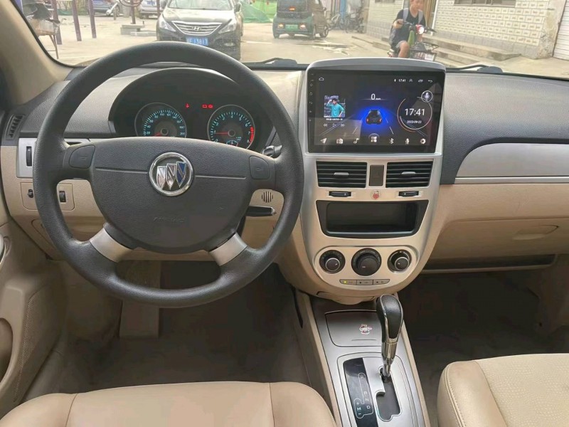 邢台14年别克凯越7