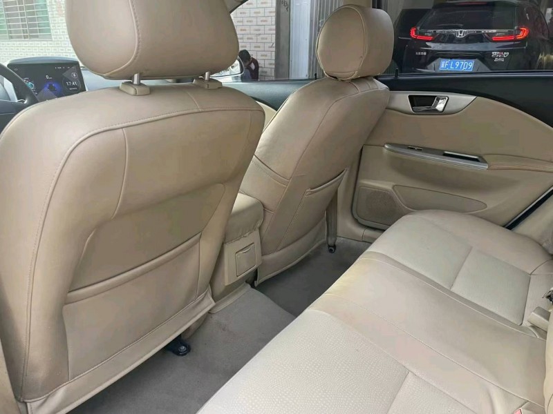 邢台14年别克凯越8