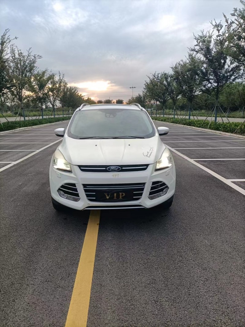 徐州15年福特翼虎1