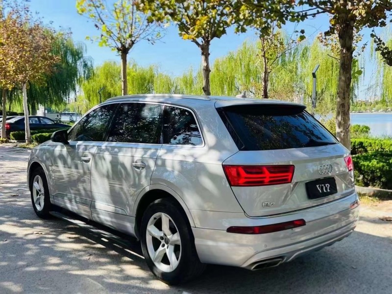 聊城17年奥迪Q75