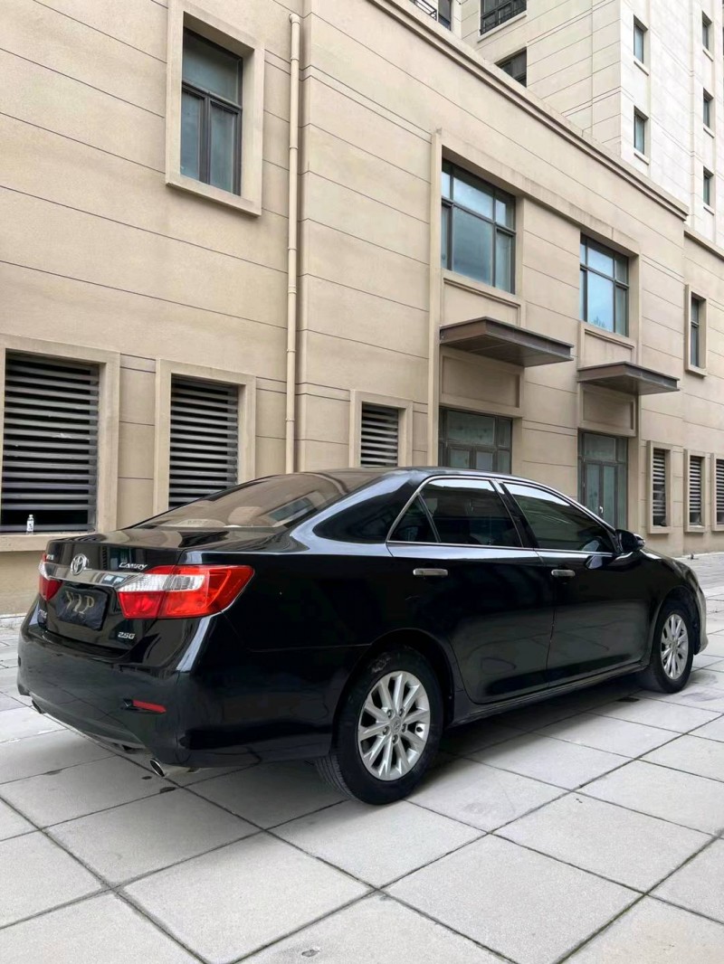 廊坊11年丰田凯美瑞5