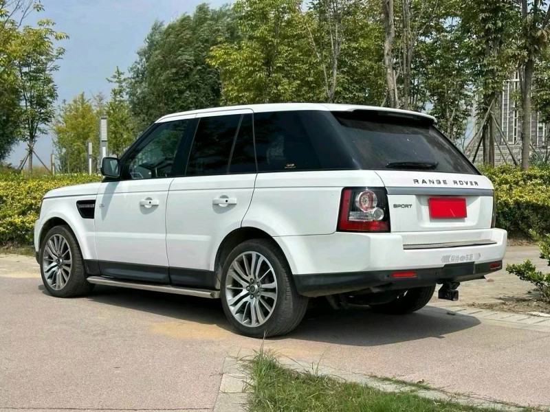 保定13年路虎揽胜运动5