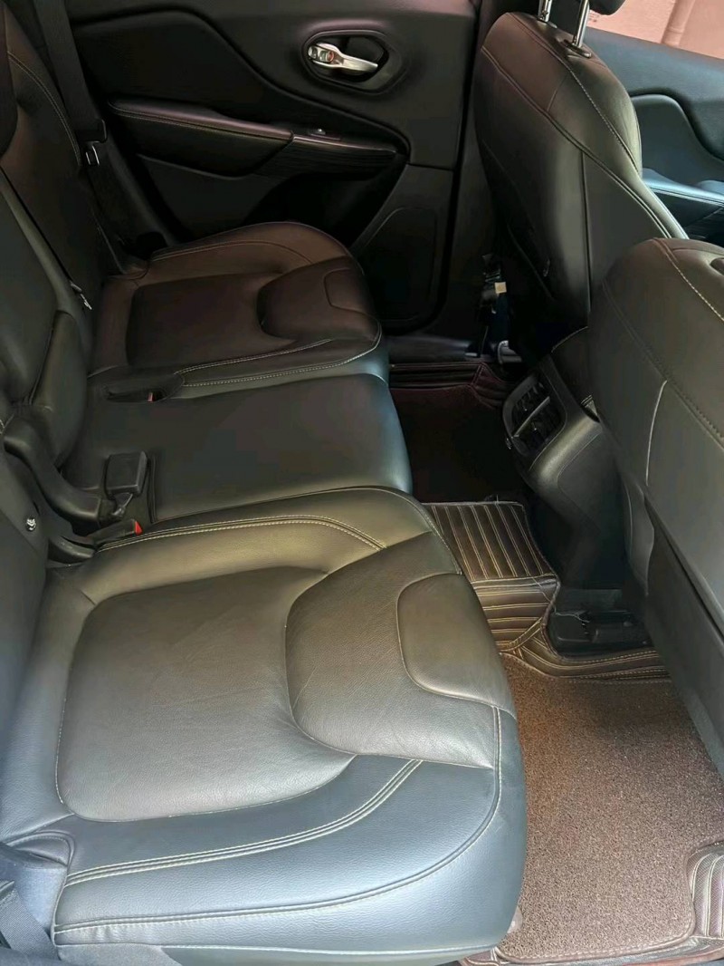 廊坊19年Jeep自由光5