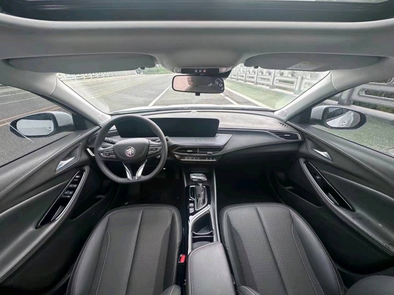 淄博23年别克威朗4