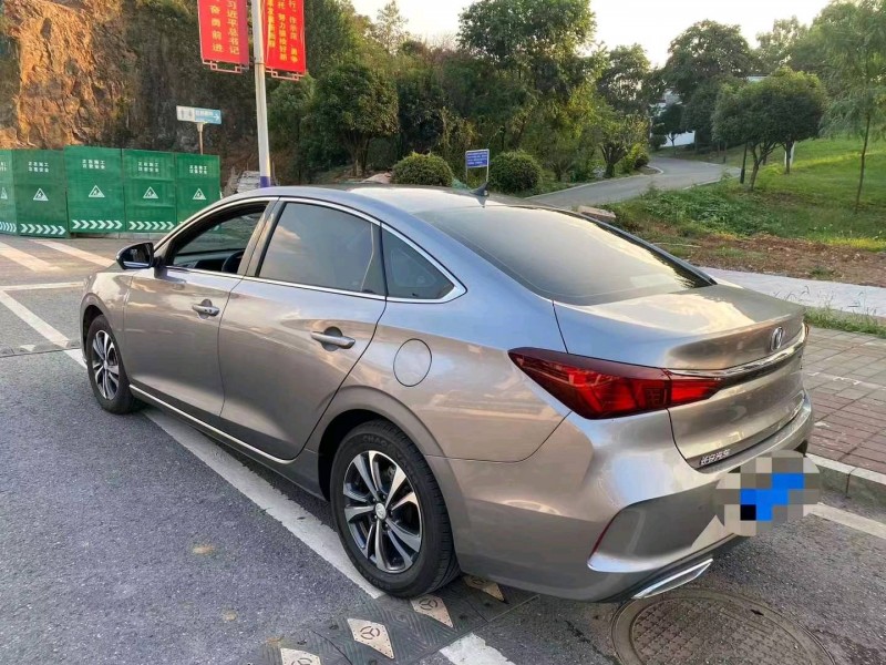 九江22年長安汽車逸動7