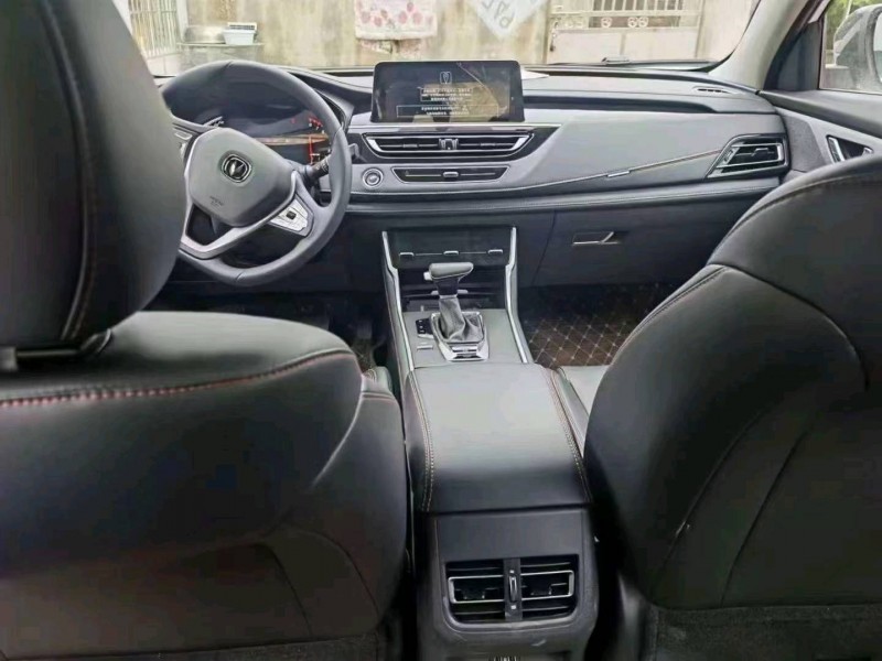 东营23年长安汽车CS756