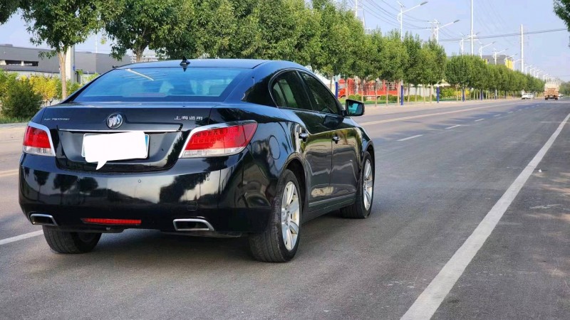 邢台13年别克君越3