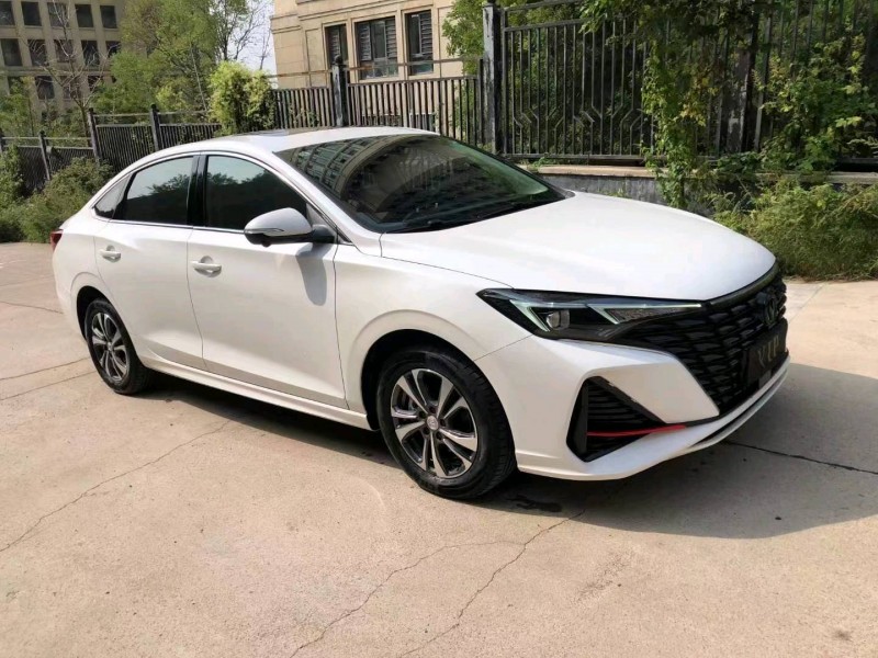 东营23年长安汽车逸动2