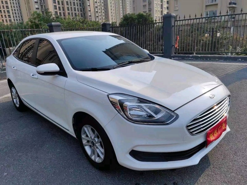 枣庄19年福特福睿斯2