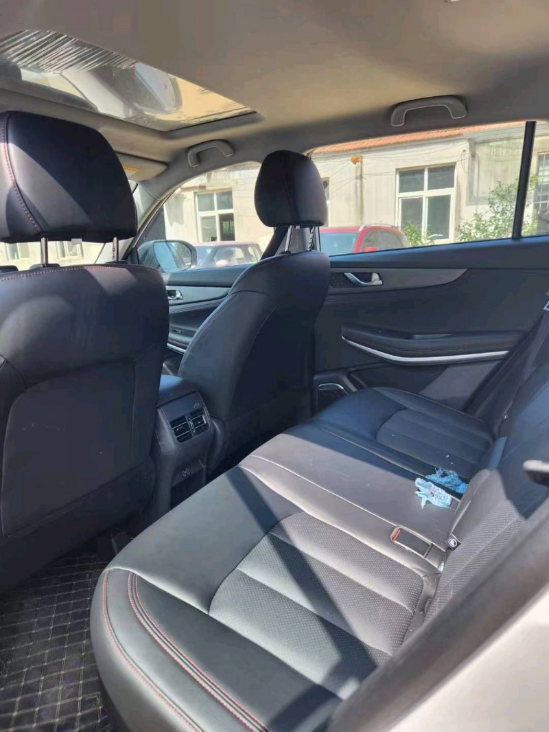 东营23年长安汽车CS758