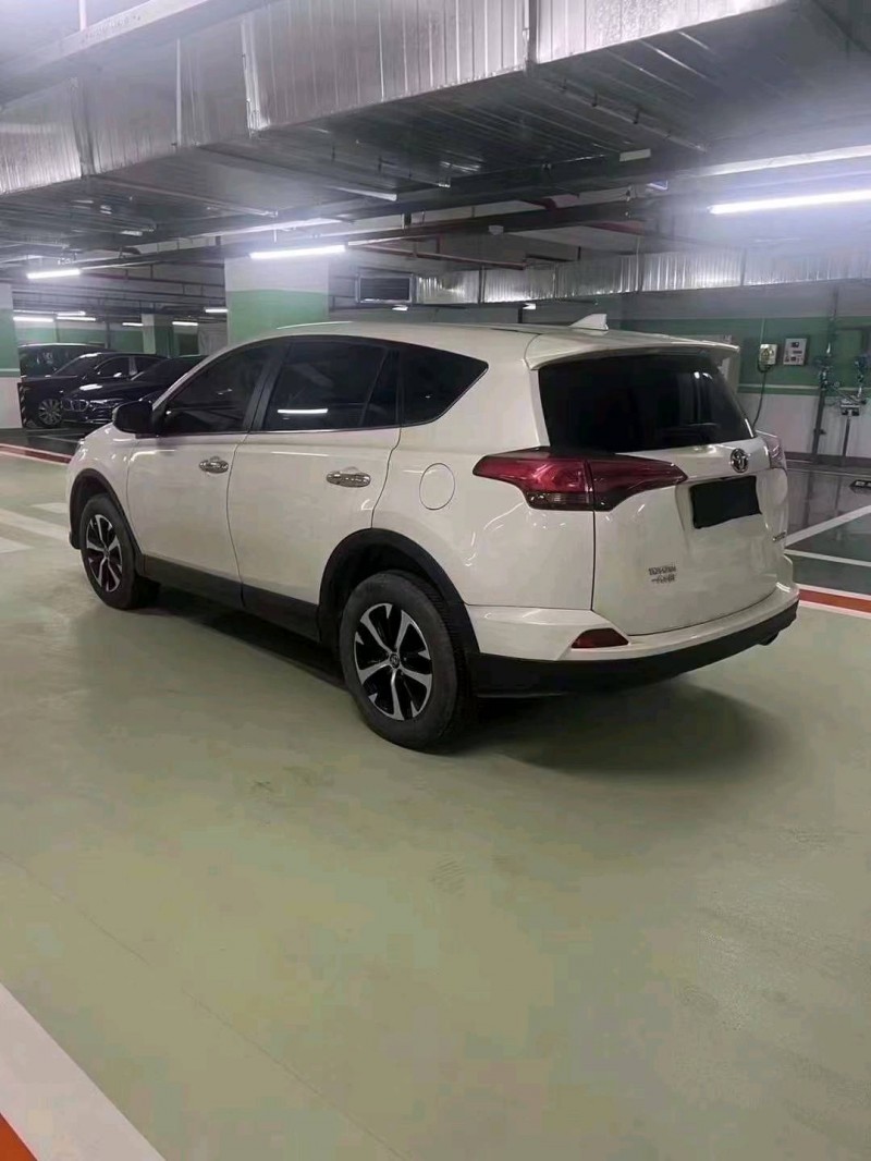 湖州19年丰田RAV4荣放4