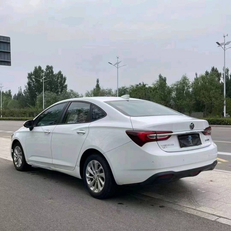 枣庄20年别克威朗7