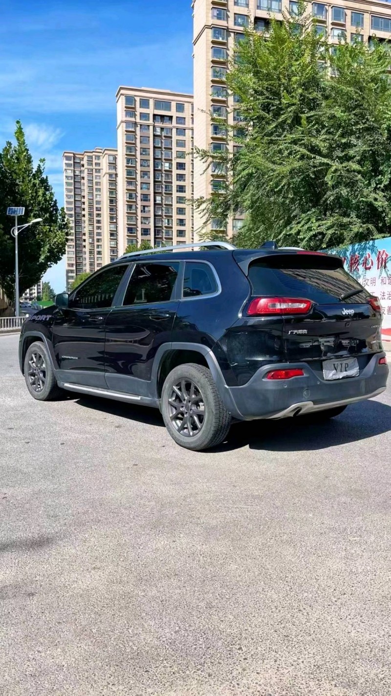 廊坊20年Jeep自由光8