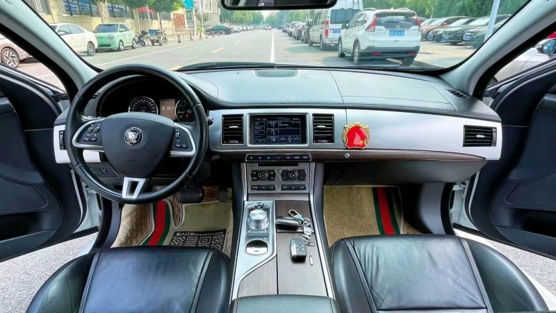 廊坊15年捷豹XF6