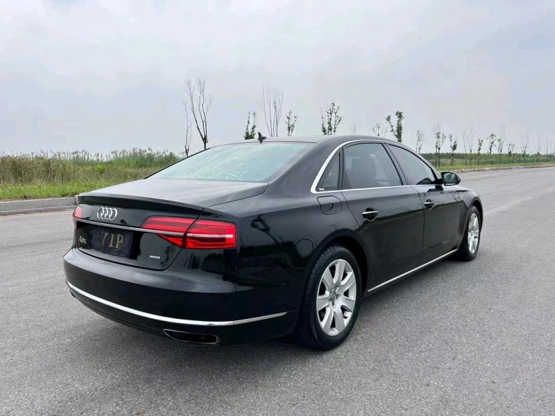 盐城16年奥迪A8L8