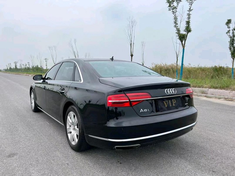 盐城16年奥迪A8L9