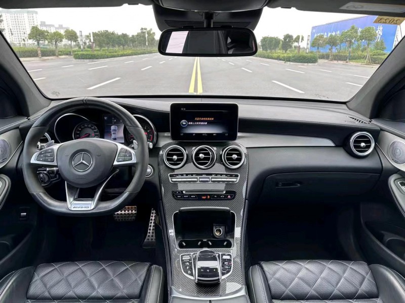 盐城19年奔驰AMG5