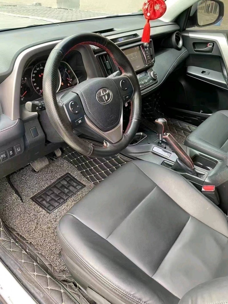 江门16年丰田RAV4荣放4