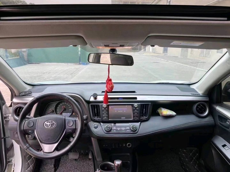 江门16年丰田RAV4荣放5