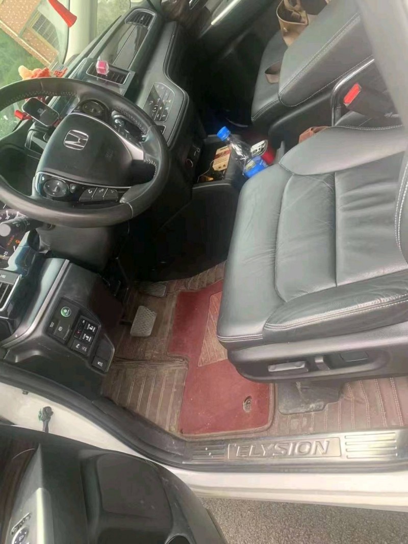 衡阳17年本田艾力绅4