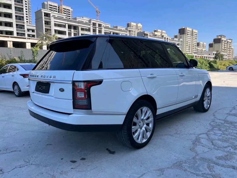 济宁14年路虎揽胜行政7