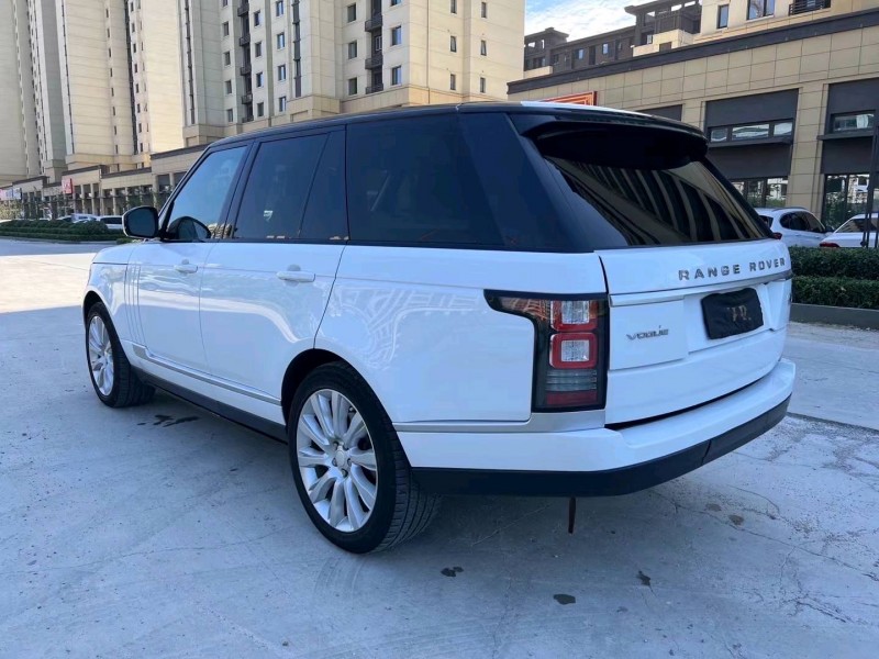 济宁14年路虎揽胜行政8