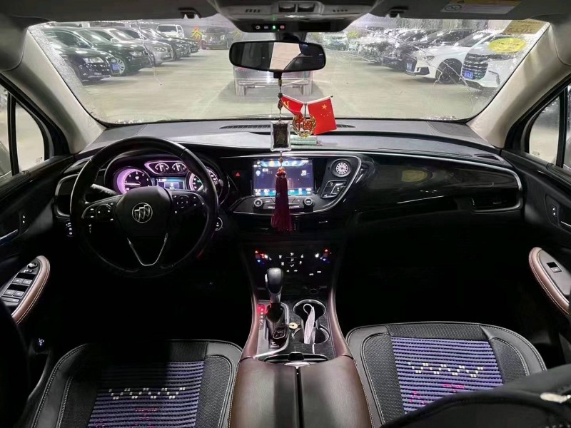 济宁19年别克昂科威4