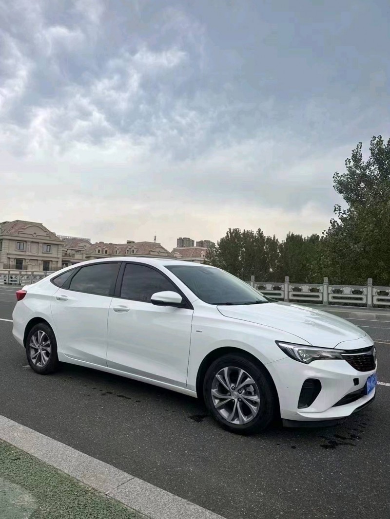 枣庄23年别克威朗2