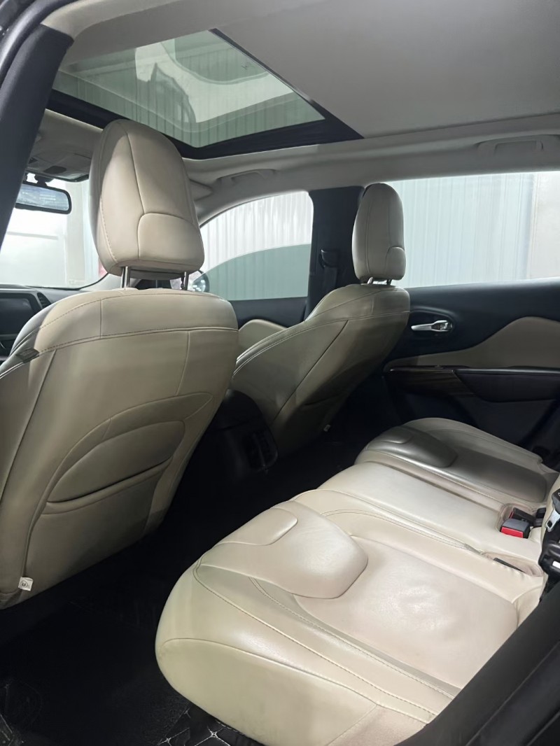 徐州17年Jeep自由光8